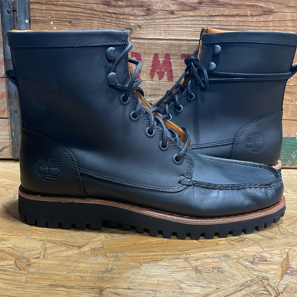 Brand new in box Timberland black full grain leather with moc toe in size 8.